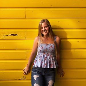 Meet your Posher, Lauren